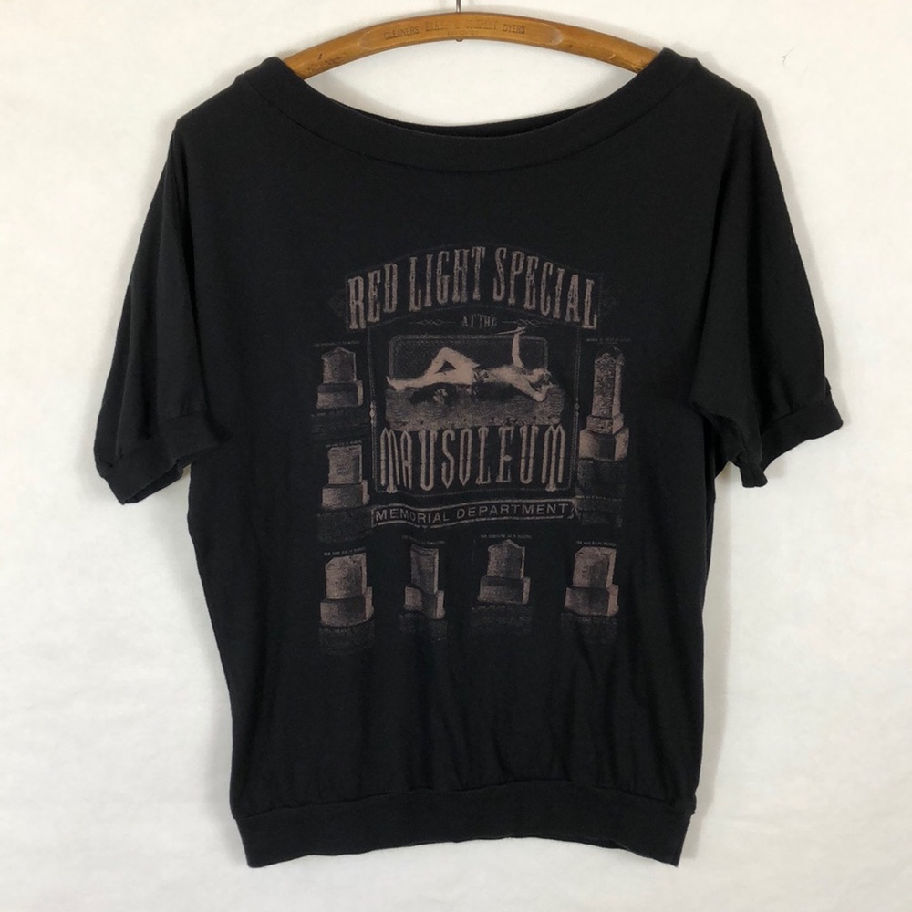 Seven deadly women’s T-shirt size large